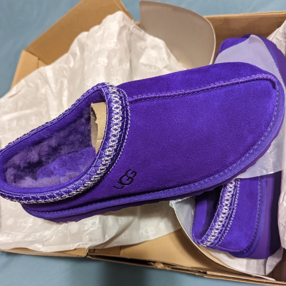 Size 9 purple uggs